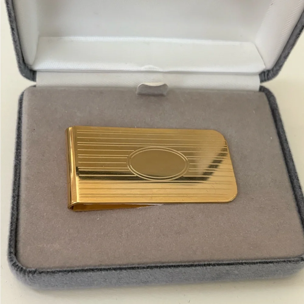 Elegant Gold Money Clip